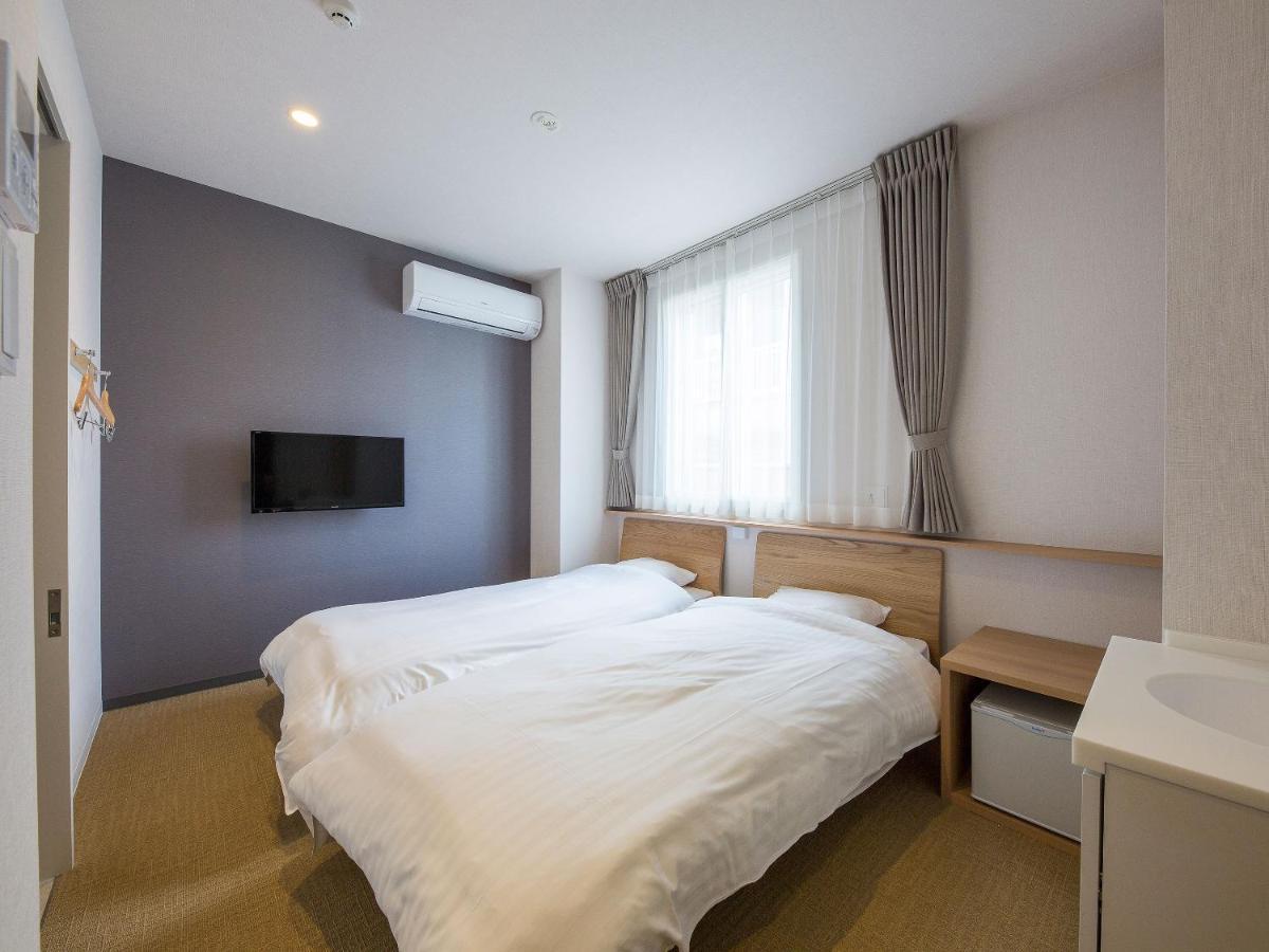 Twin Room with Private Bathroom